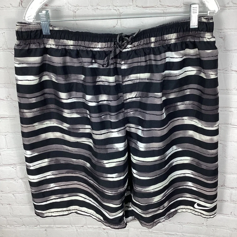 Nike Striped Bathing Suit Swim Trunks‎ Men’s Size XXL Striped Black Gray White